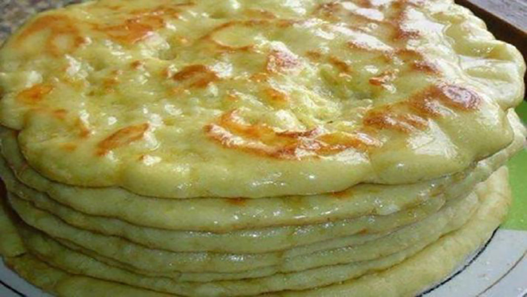 Exclusion be impressed reading Turte subțiri cu brânză - Plăcinte aperitiv făcute în tigaie, cu brânză sau  cașcaval