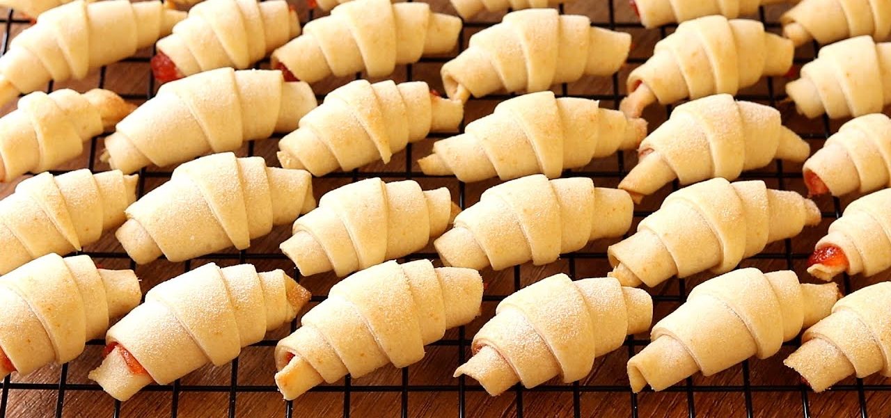 Cornulețe cu gem, pe bază de apă minerală – Cele mai fragede și cele mai sfărâmicioase cornulețe