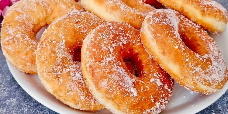 Gogoși pufoase, simple și delicioase