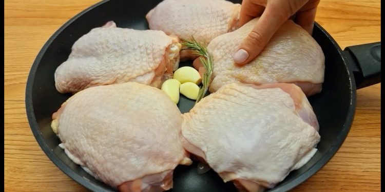 Pulpe de pui în sos de bere, cu cartofi rumeniți