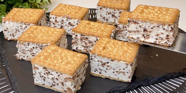 Prăjitură fără coacere cu biscuiți și cremă de mascarpone