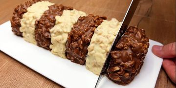 Desert fără coacere cu biscuiți, cacao și nuci