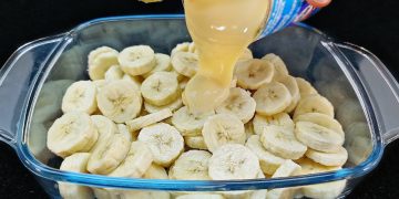 Înghețată cremoasă de banane cu ciocolată