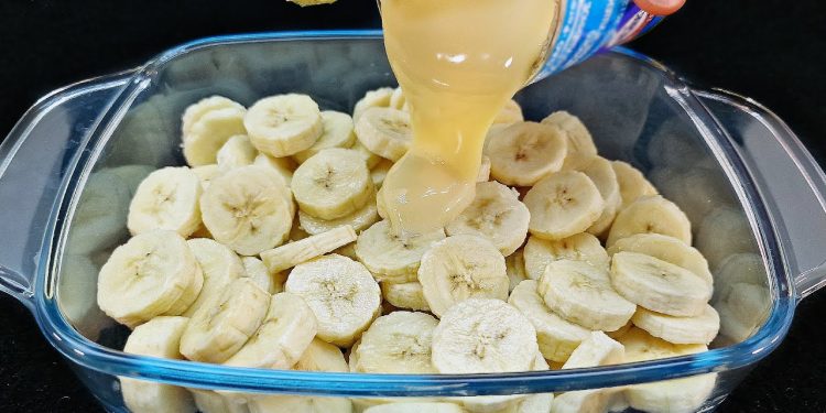 Înghețată cremoasă de banane cu ciocolată
