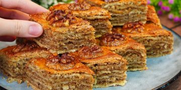 Baclava cu nucă și bezea